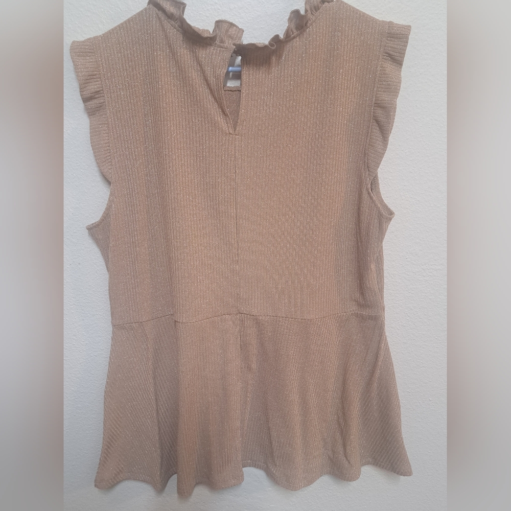 Olivia Blu Womens XL Tan Metallic Ruffle Neck Sleeveless Peplum Blouse Top - Picture 2 of 6
